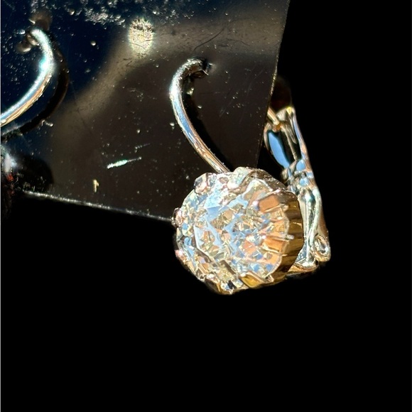 Sabika-Like Earrings -  NWT - Picture 8 of 8